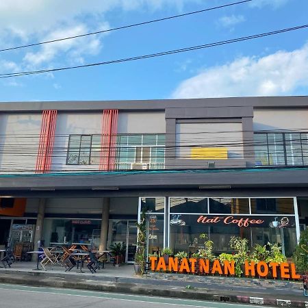 Tanatnan Hotel Ранонг Экстерьер фото